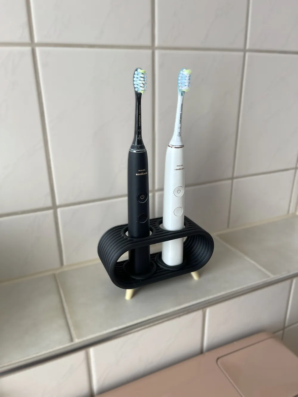 Suporte Moderno para Escova de Dentes Elétrica